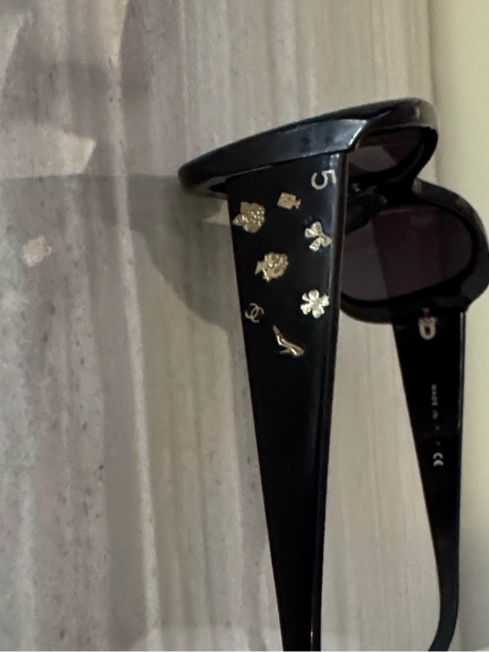 Y2K original CHANEL Dark Frame Sunglasses